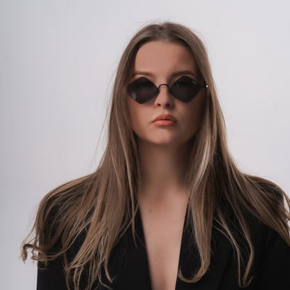 Ochelari de soare Vivian Black la preț redus